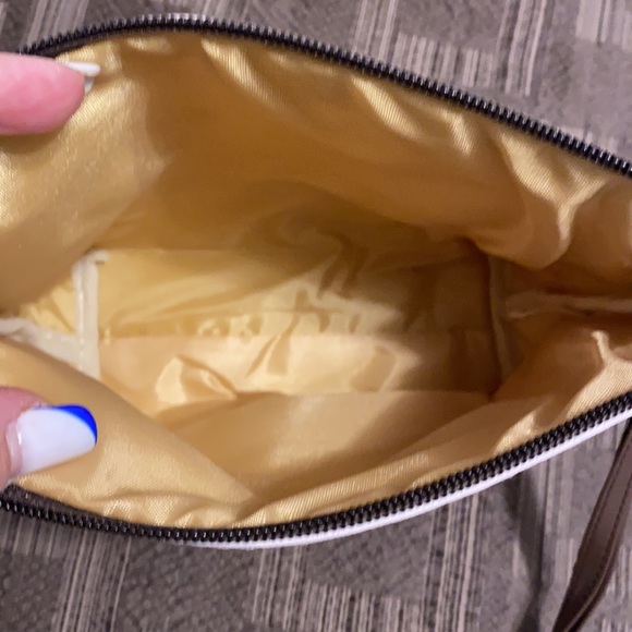 Makeup Bag - Picture 2 of 5